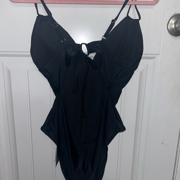 Black Swim Suit. Size: Large - Picture 2 of 3